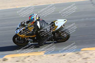 media/Jan-14-2024-SoCal Trackdays (Sun) [[2e55ec21a6]]/Turn 10 Inside (110pm)/